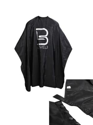 Capa negra con cuello de goma y broches Level3